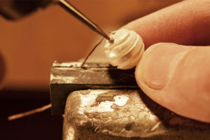 pearl carving process